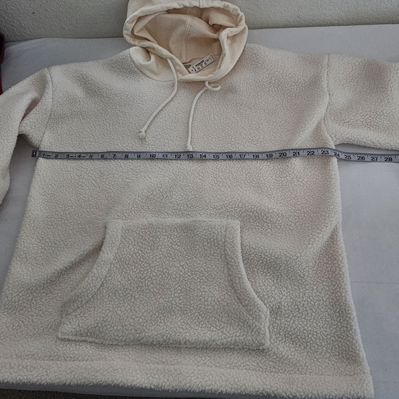 Madewell Resourced Fleece Bubble Sleeve Hoodie Sweatshirt - Picture 7 of 11